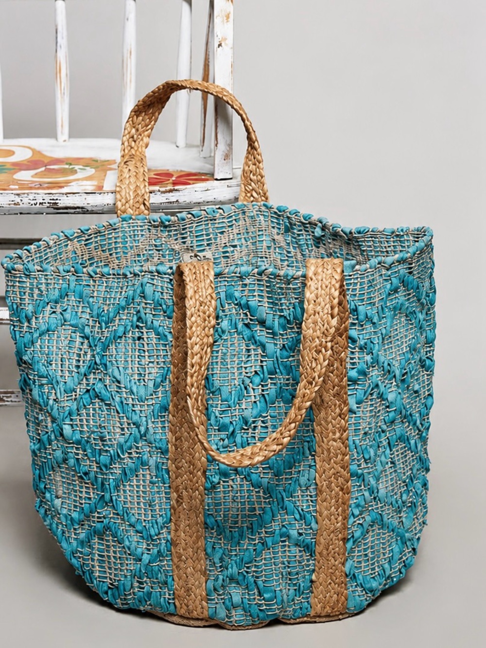 POL Handwoven Tote Bag in Turquoise with Natural Handles - Picture 4 of 6